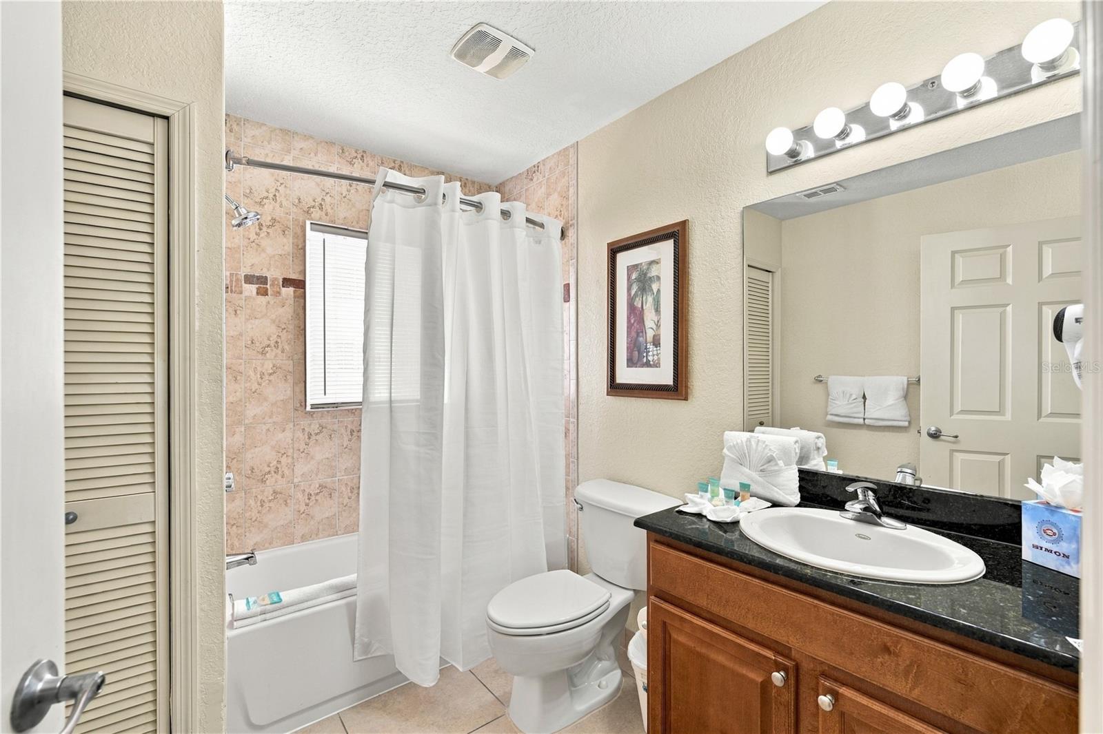 LAKE BUENA VISTA RESORT VILLAGE 4 CONDO - Residential