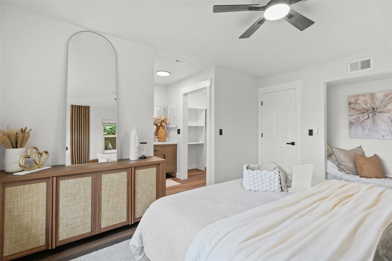 ROTONDA WEST OAKLAND HILLS - Residential