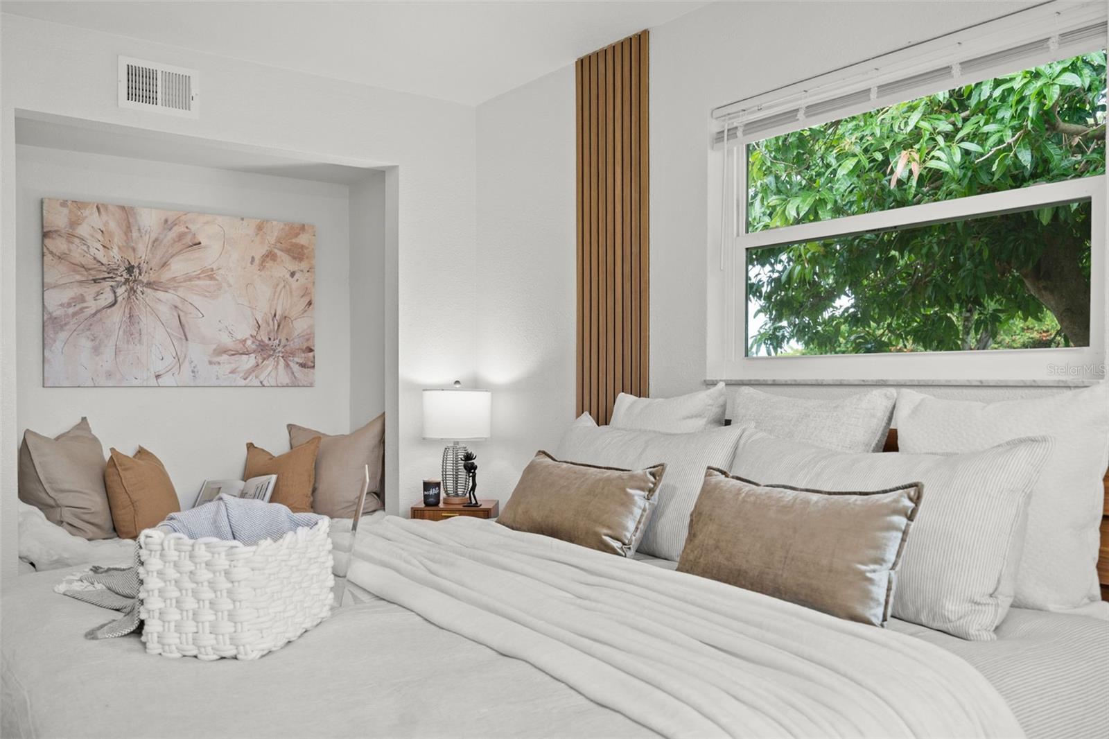 ROTONDA WEST OAKLAND HILLS - Residential