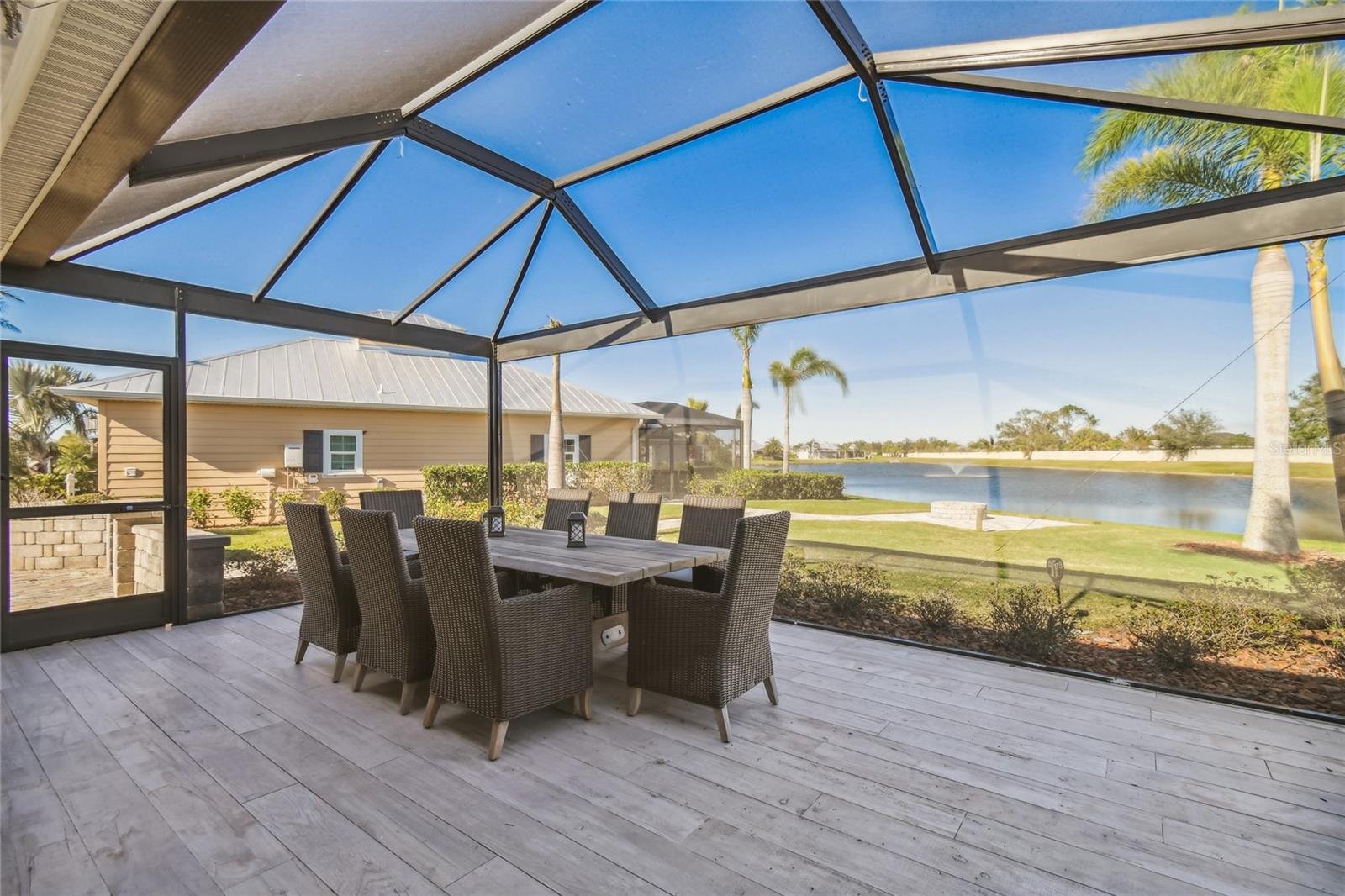 THORNTON CRK MOTORCOACH RESIDENCE - Residential