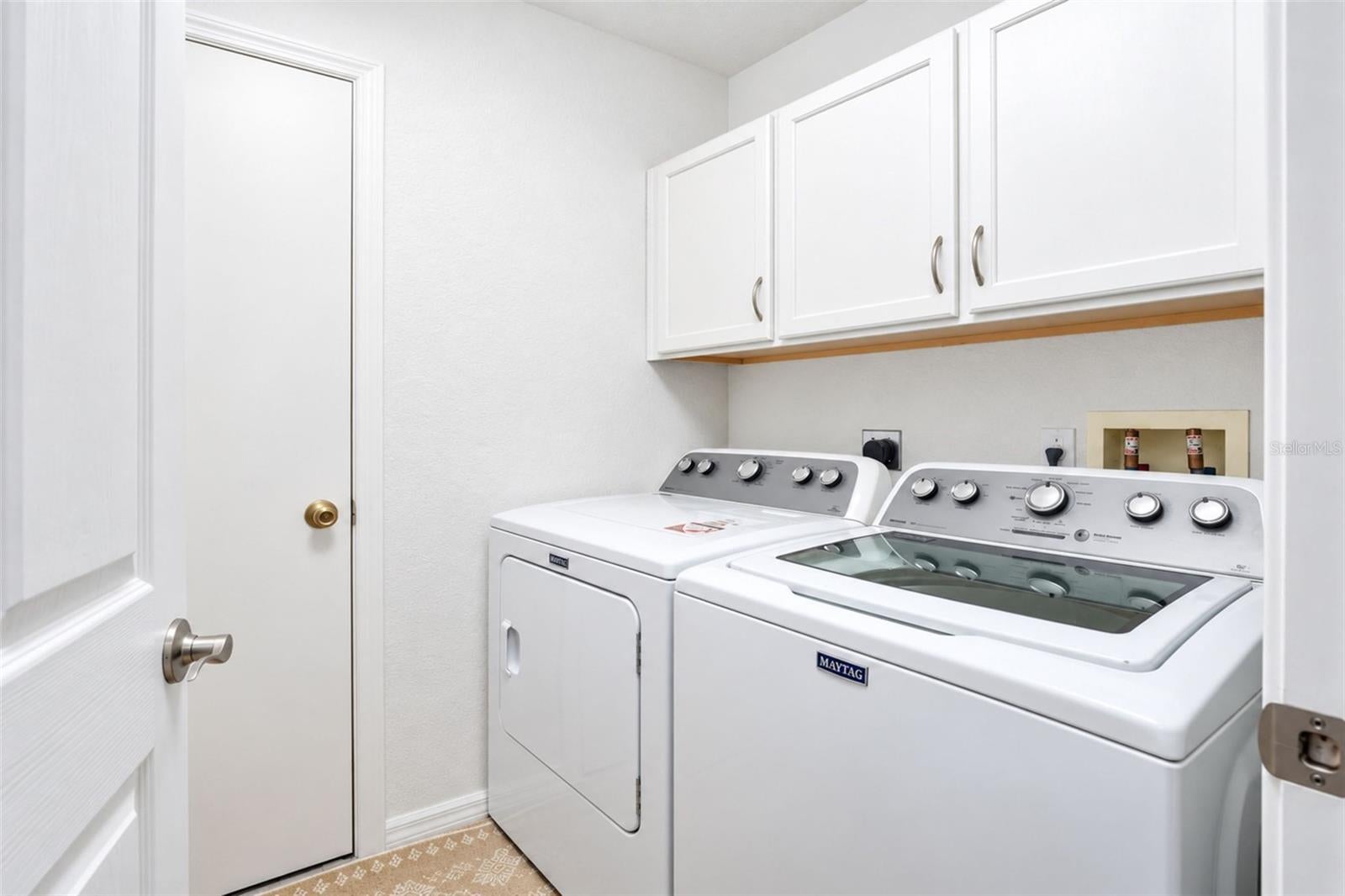 ST JAMES PLACE CONDO - Residential