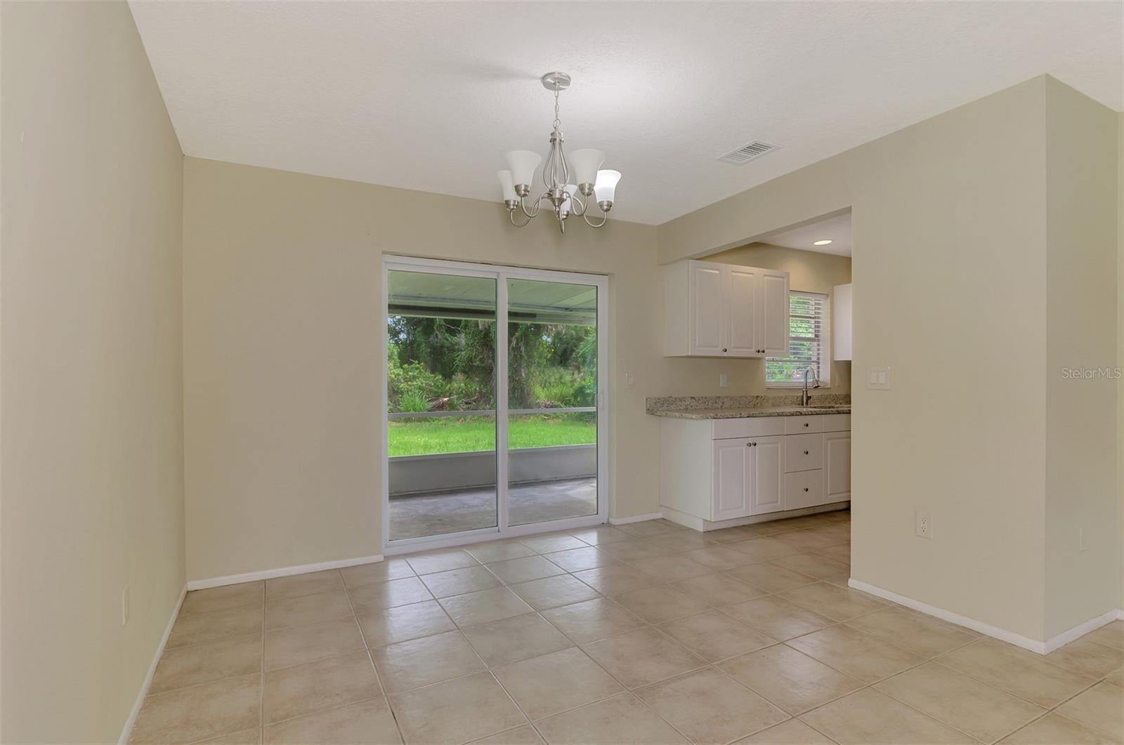 TUDOR CIRCLE 01 - Residential