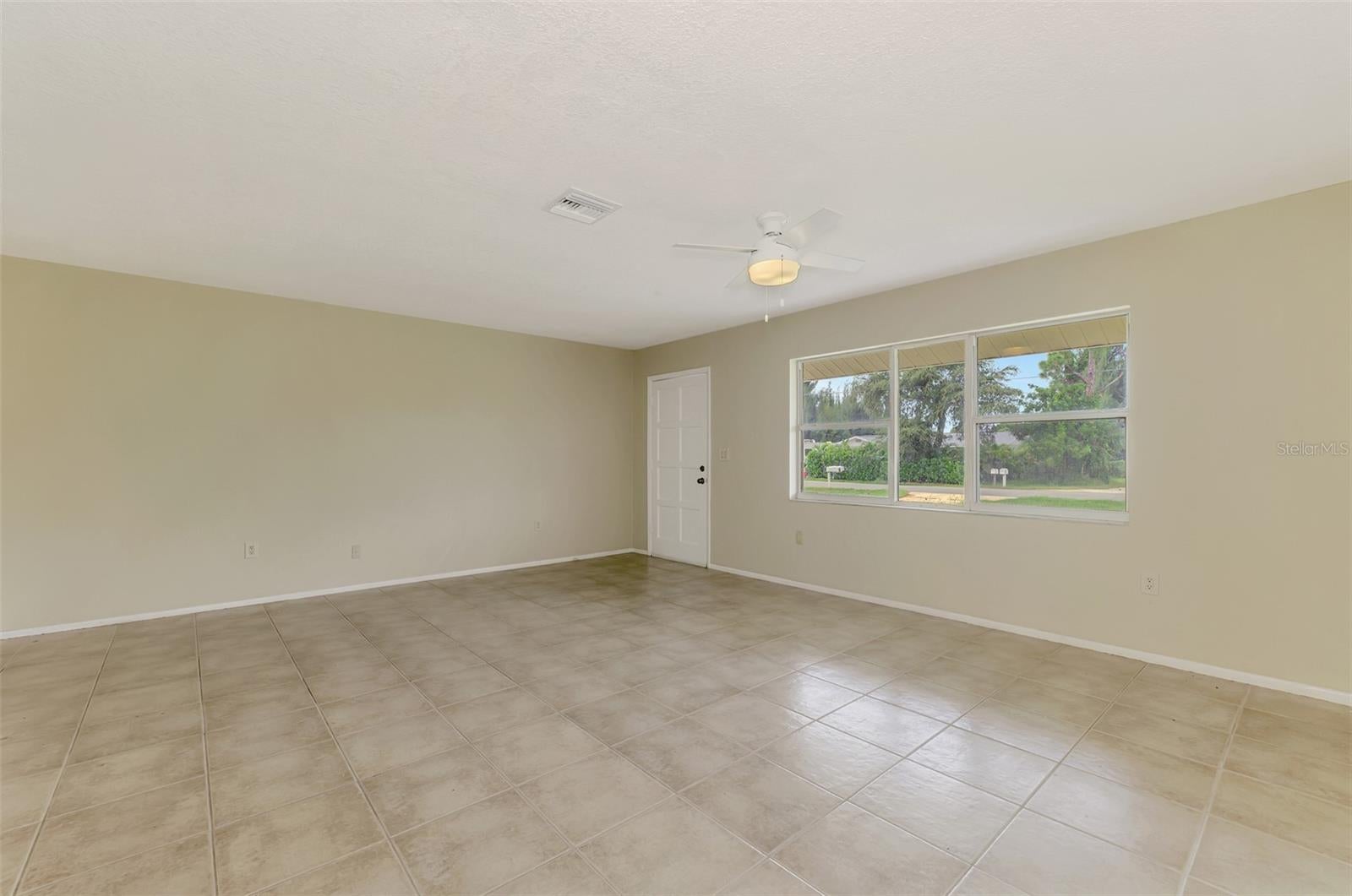 TUDOR CIRCLE 01 - Residential