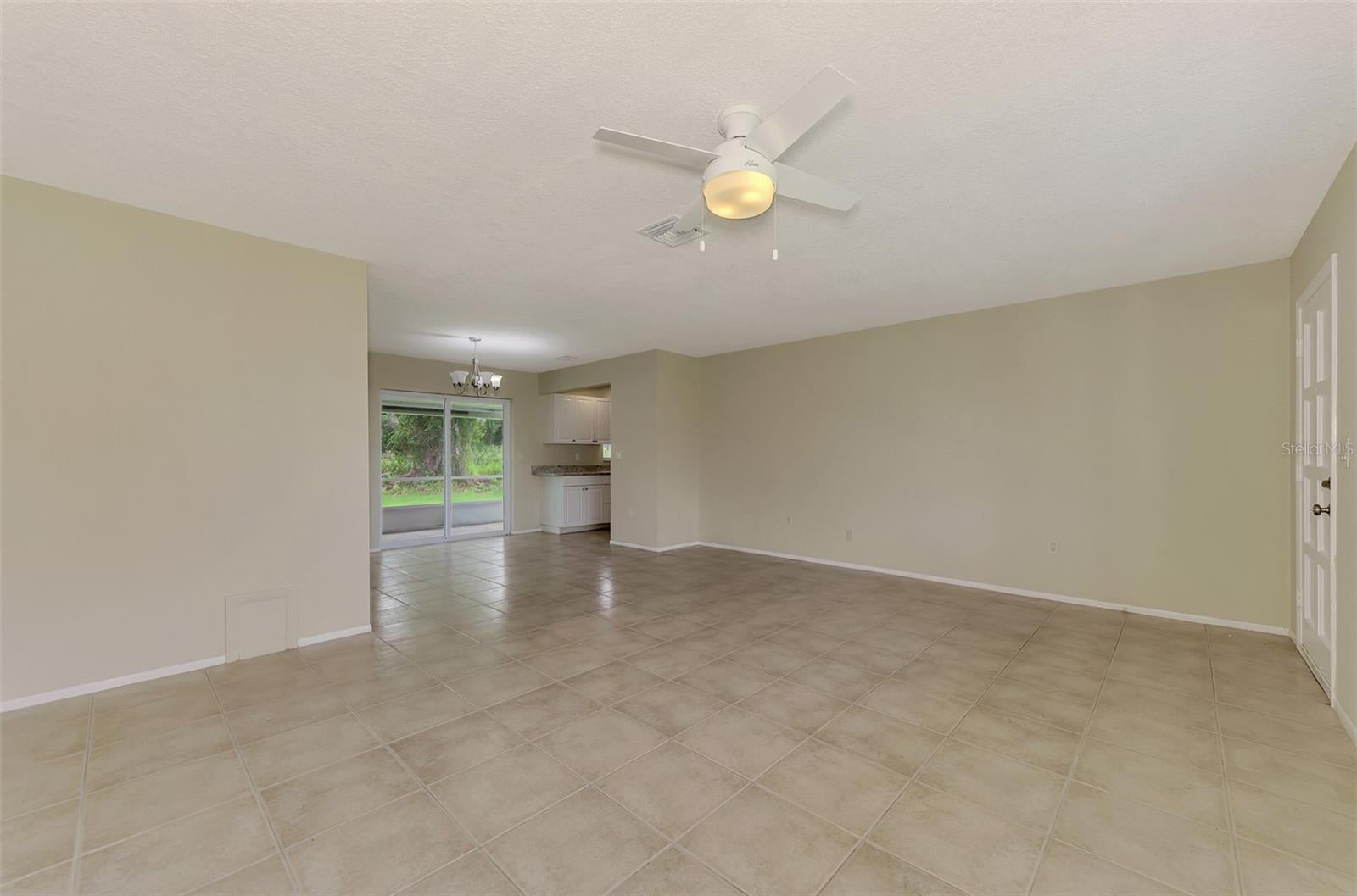 TUDOR CIRCLE 01 - Residential