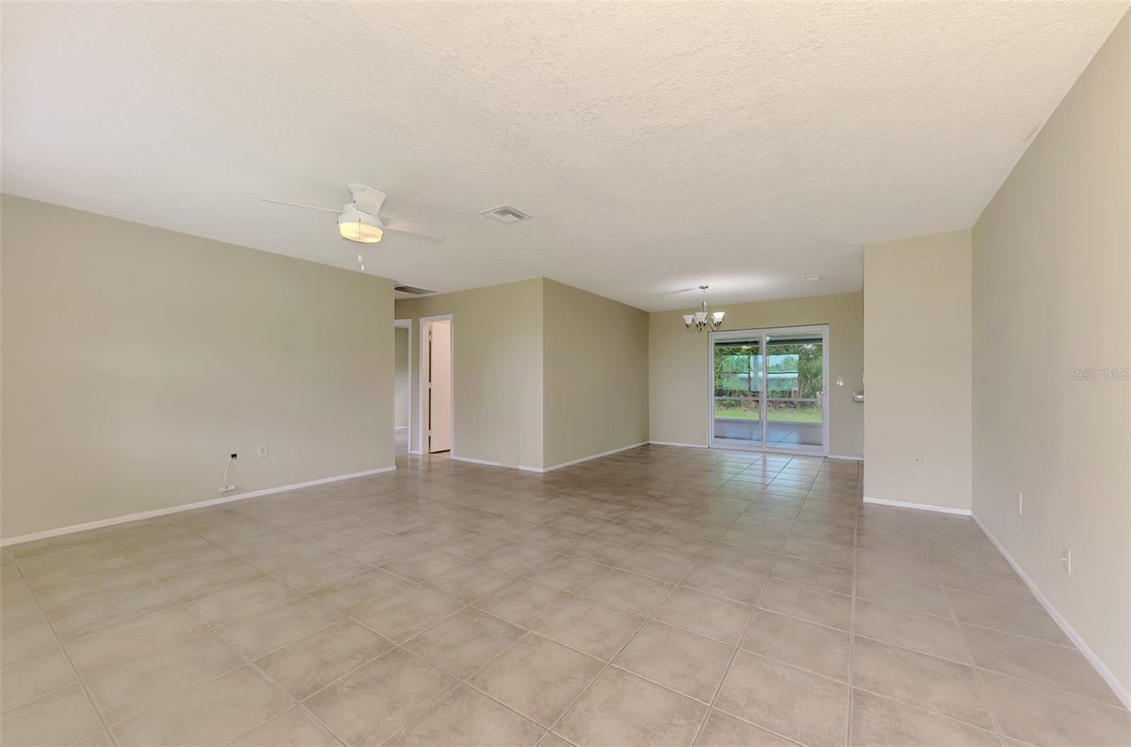 TUDOR CIRCLE 01 - Residential