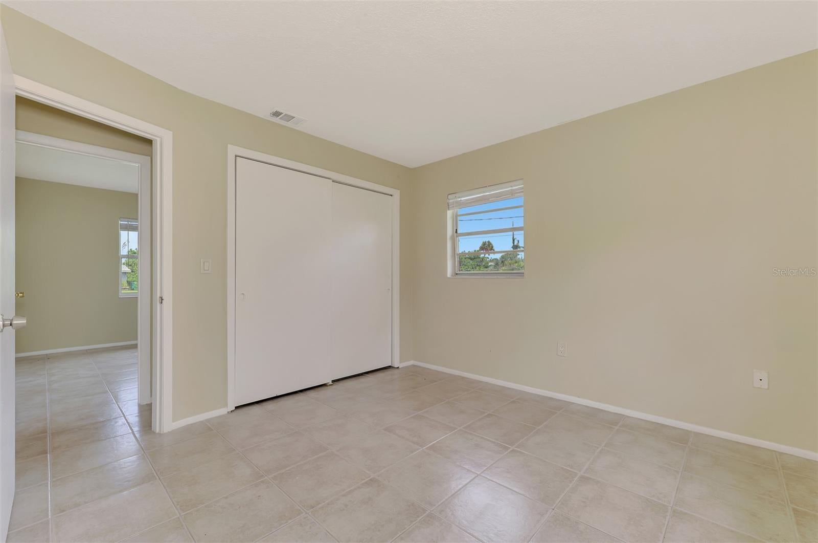 TUDOR CIRCLE 01 - Residential