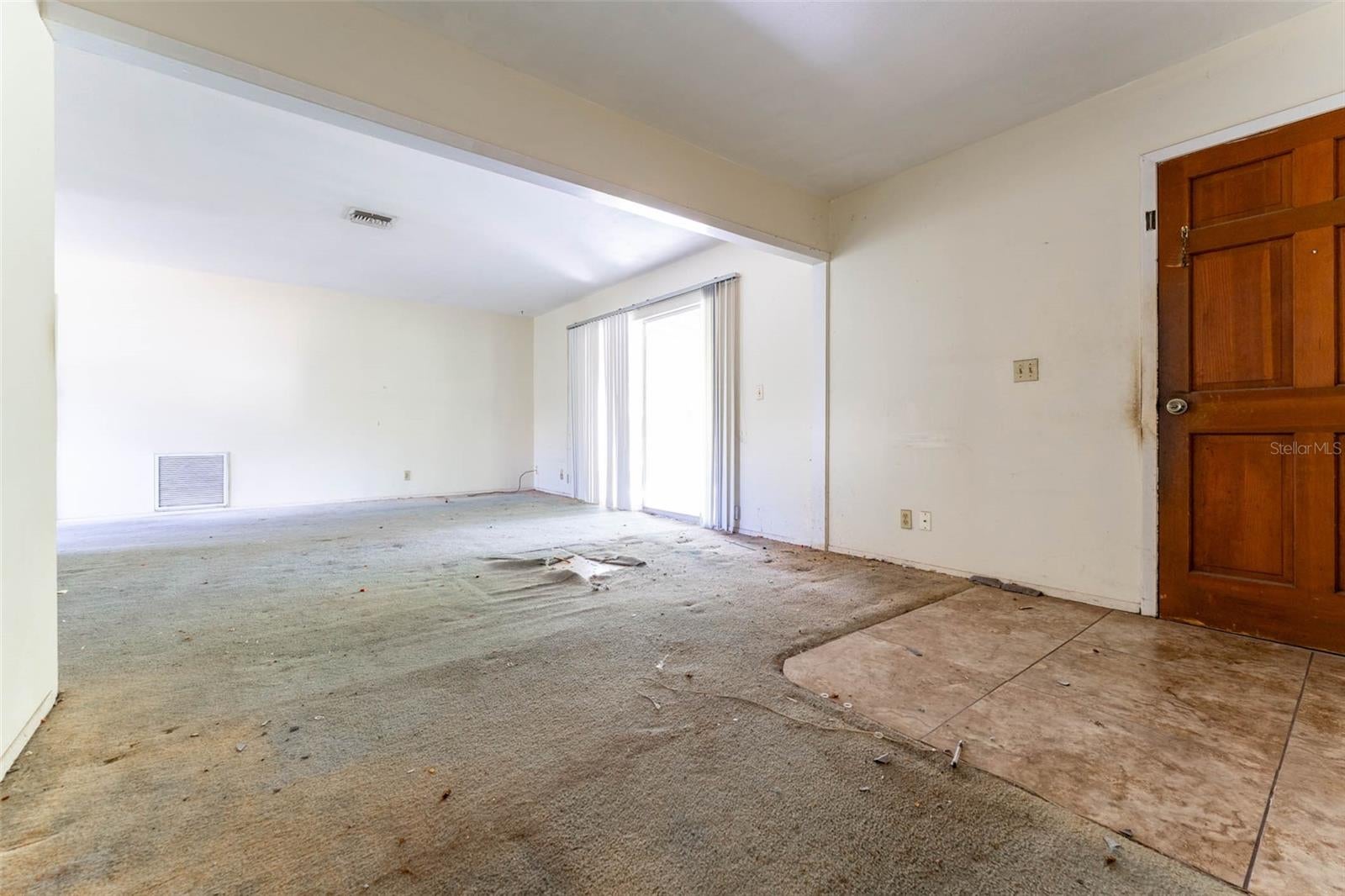 1063 - SOUTH VENICE 50 - Residential