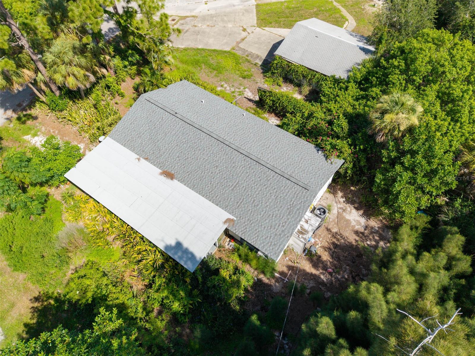 1063 - SOUTH VENICE 50 - Residential