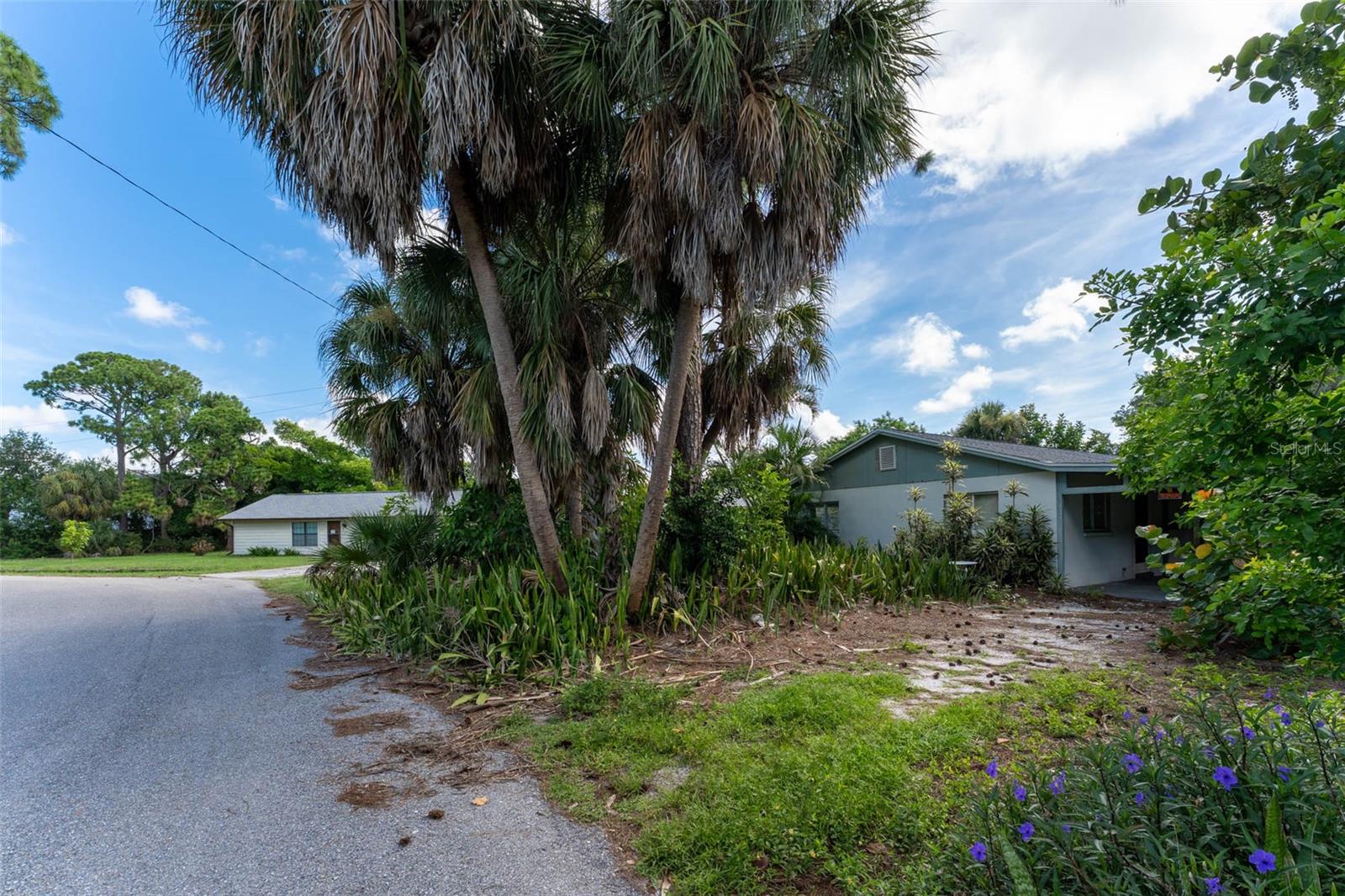 1063 - SOUTH VENICE 50 - Residential