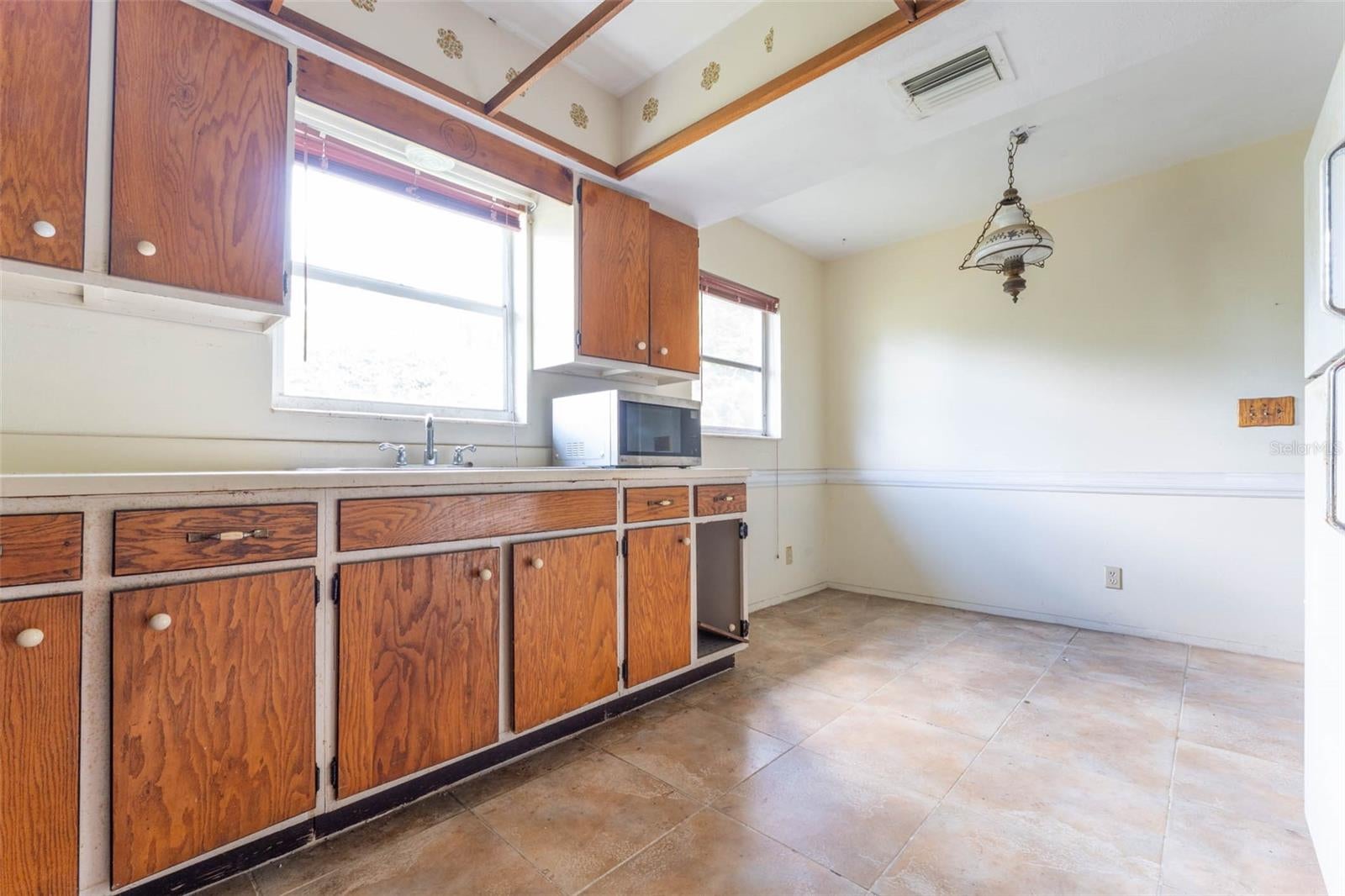 1063 - SOUTH VENICE 50 - Residential