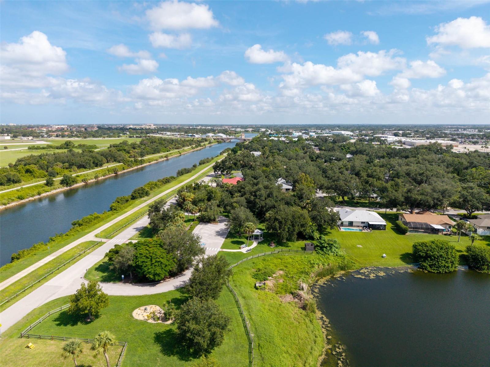 1063 - SOUTH VENICE 50 - Residential