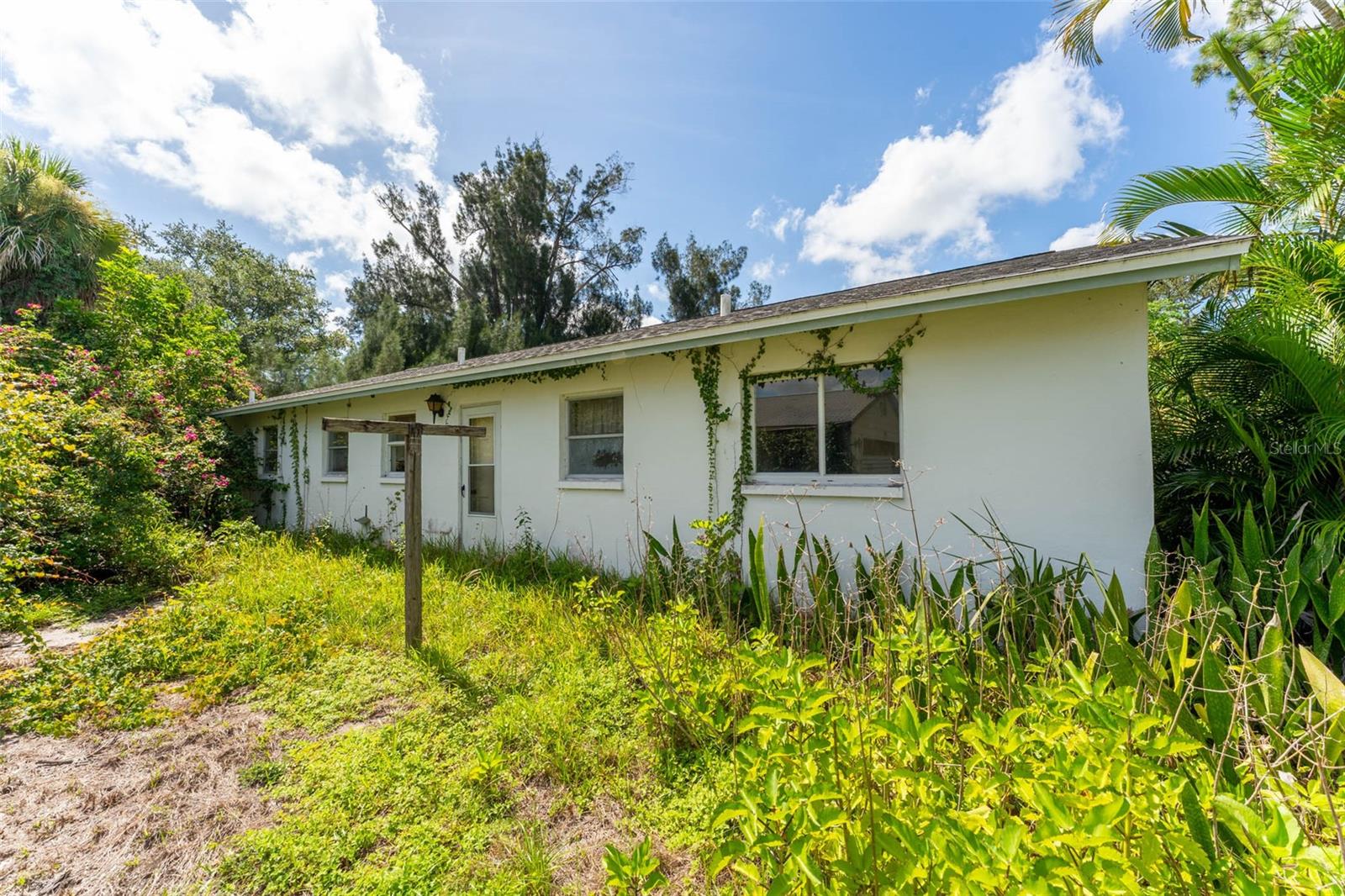1063 - SOUTH VENICE 50 - Residential