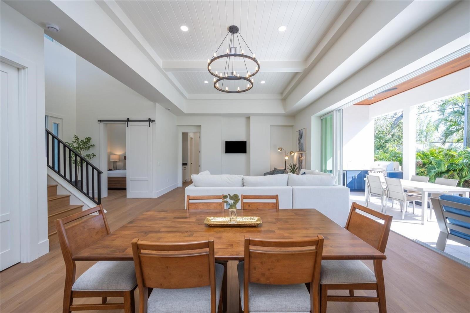 RUSTIC LODGE - Residential