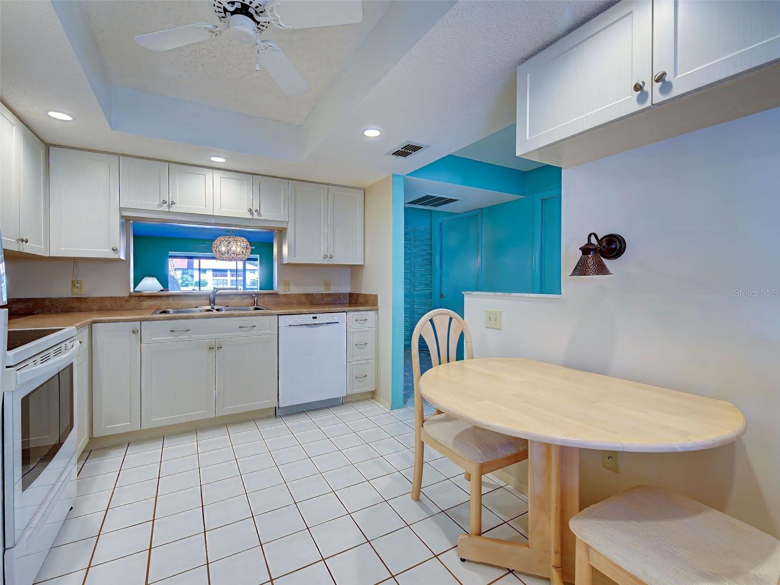 PINE HOLLOW - Residential