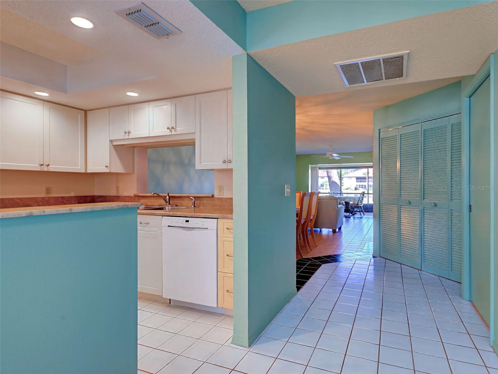 PINE HOLLOW - Residential
