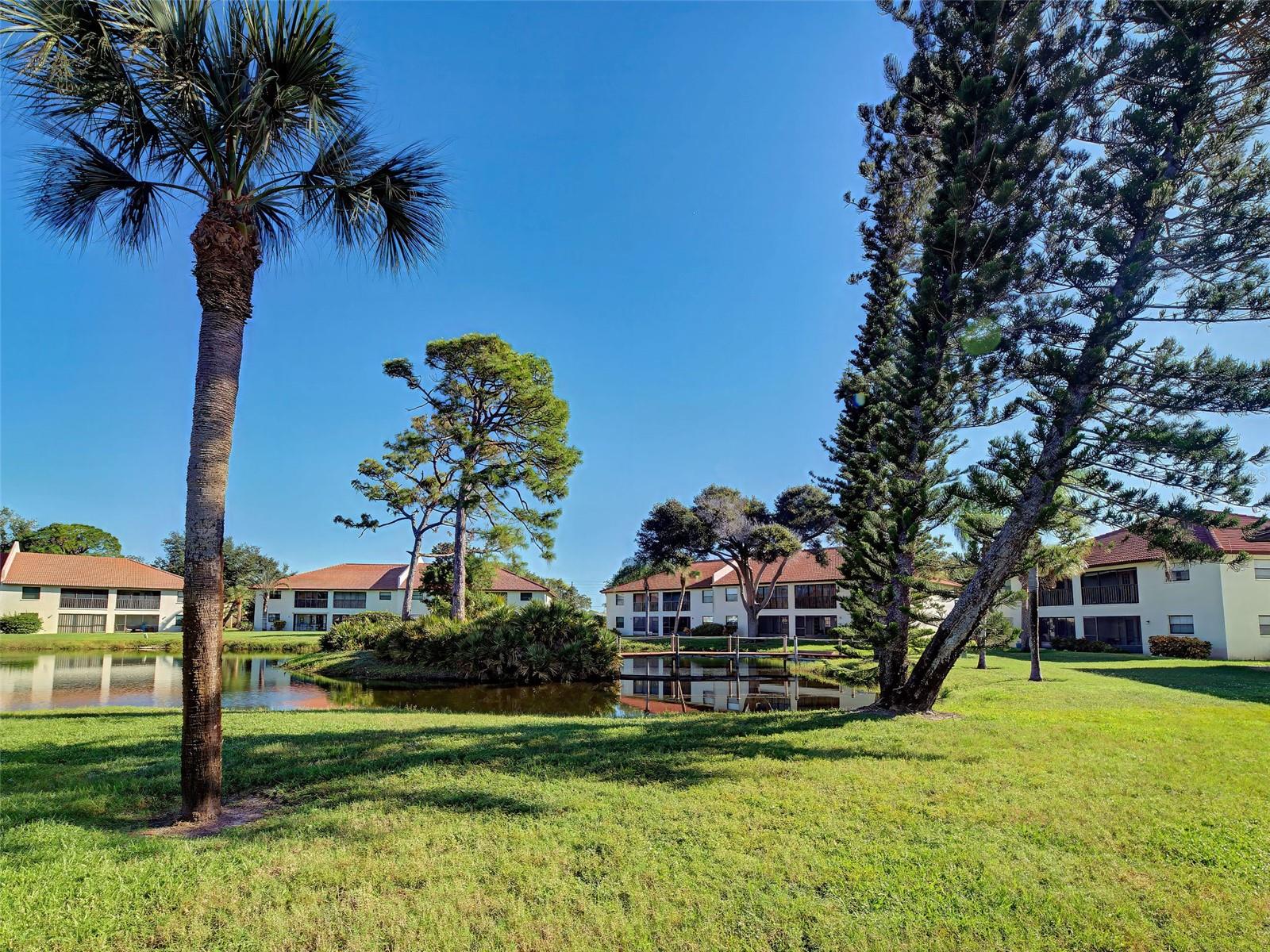 PINE HOLLOW - Residential