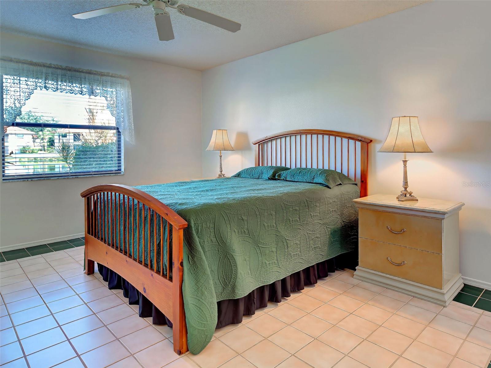 PINE HOLLOW - Residential