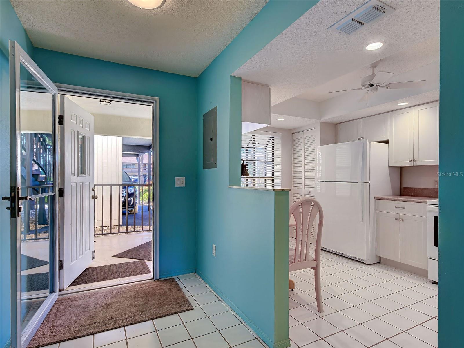 PINE HOLLOW - Residential