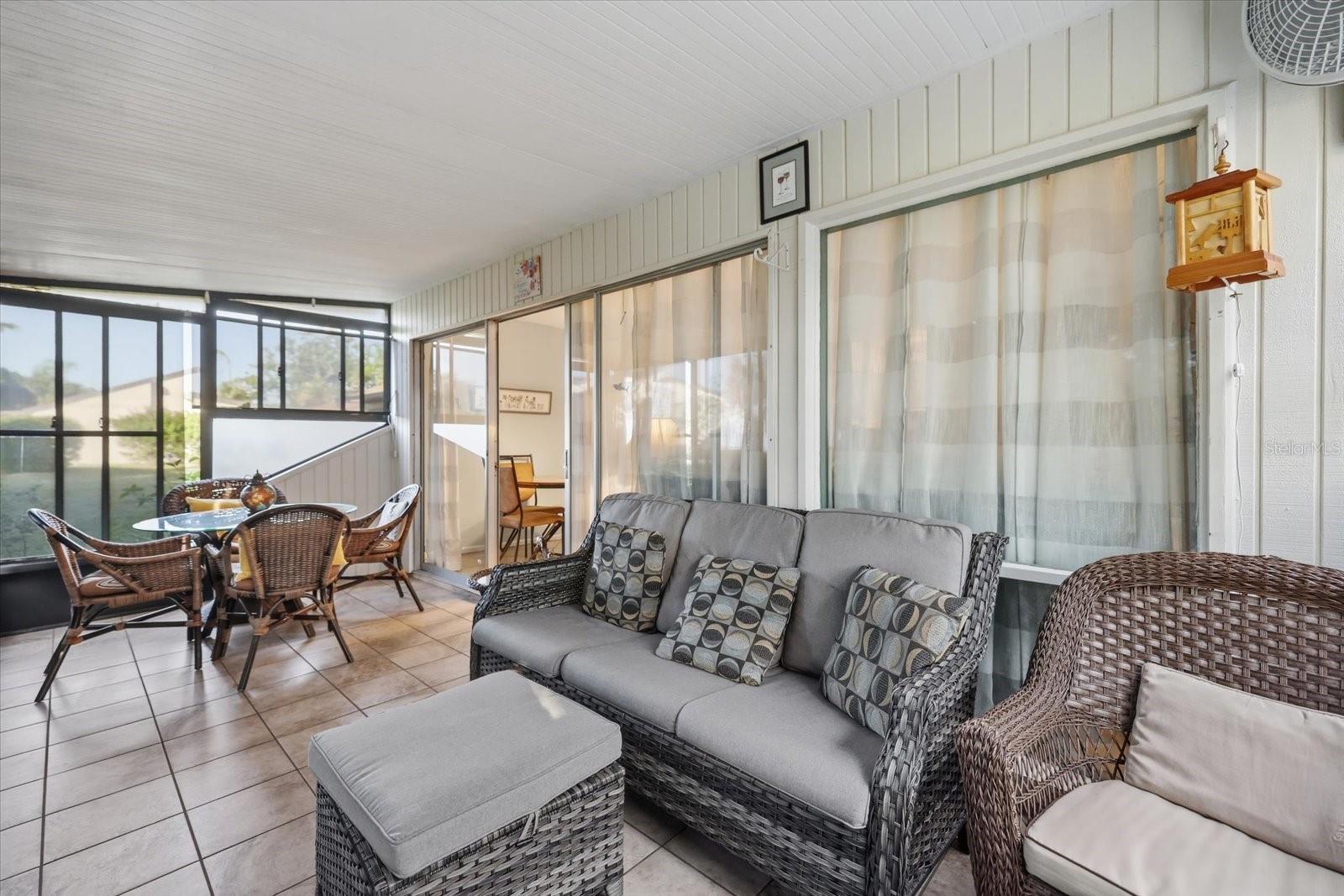 BIRD BAY VILLAGE/LAUREL VILLAS - Residential