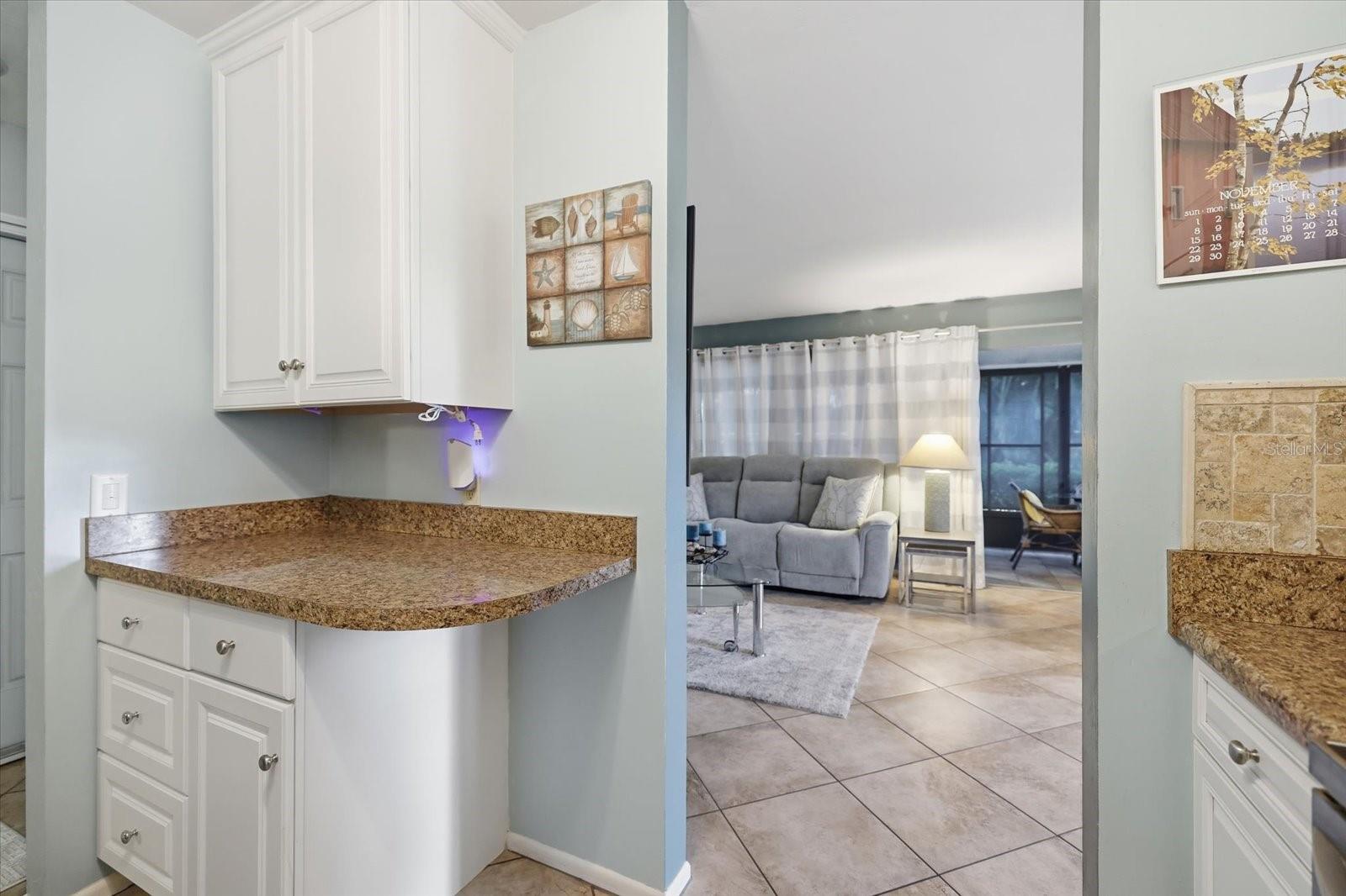 BIRD BAY VILLAGE/LAUREL VILLAS - Residential