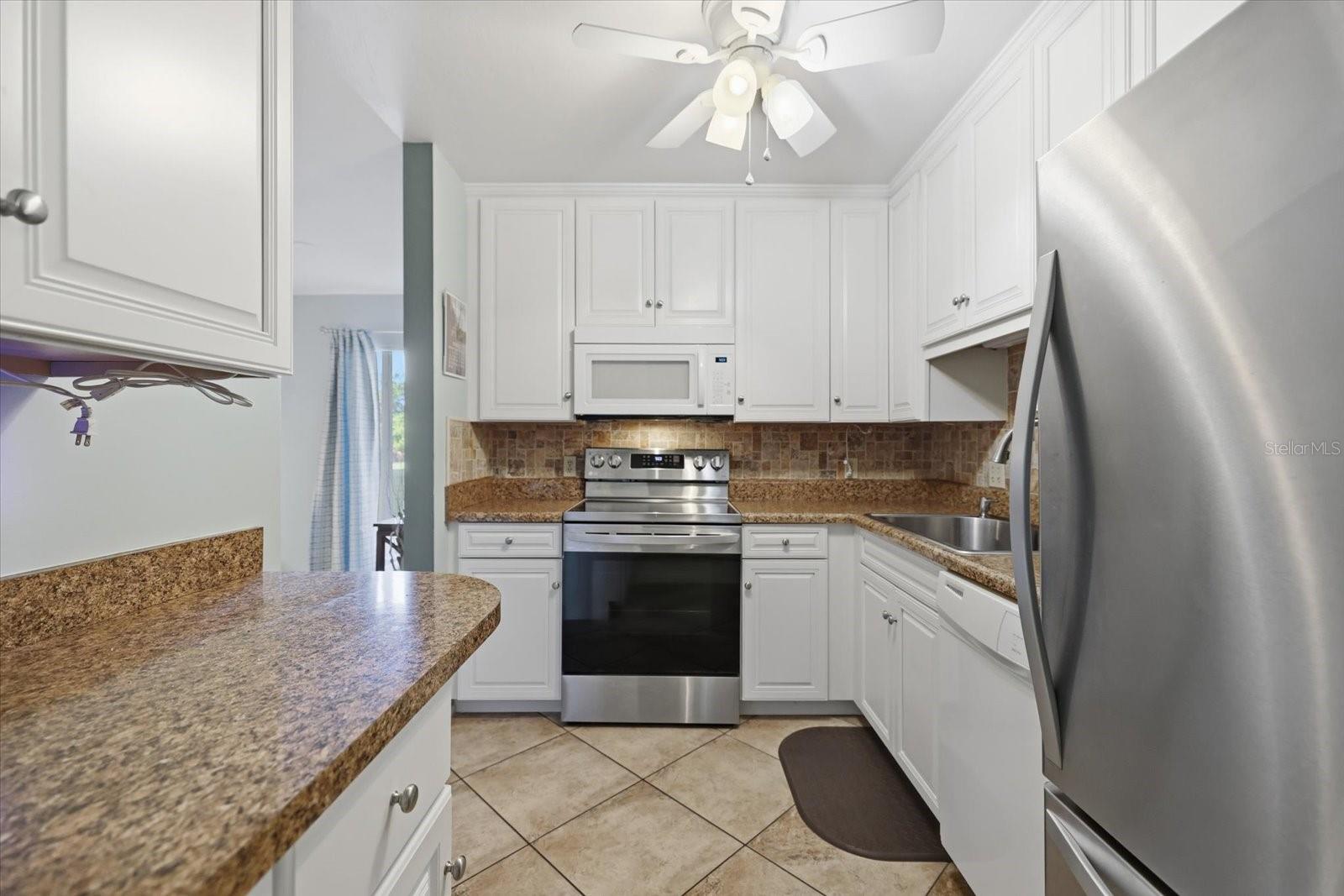 BIRD BAY VILLAGE/LAUREL VILLAS - Residential