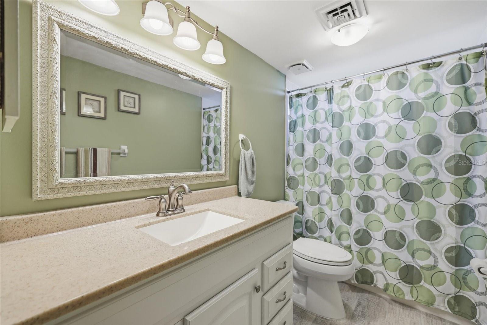 BIRD BAY VILLAGE/LAUREL VILLAS - Residential