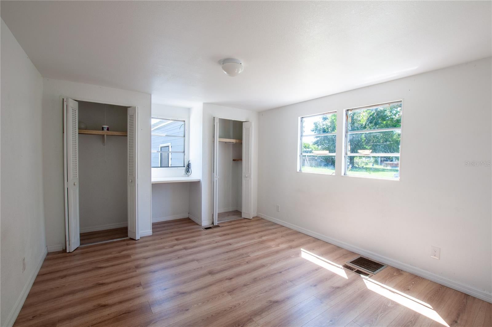 AIRPORT ESTATES - Residential