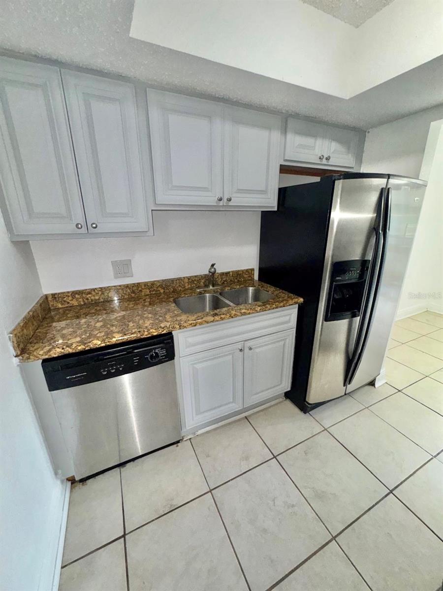 MILLENNIUM PALMS - Residential