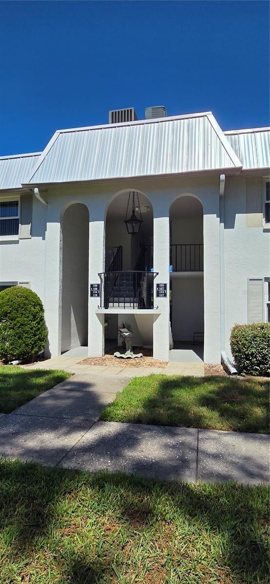 BAYWOOD COLONY GARDEN APTS - Residential