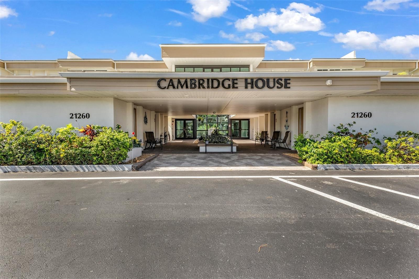 CAMBRIDGE HOUSE - Residential