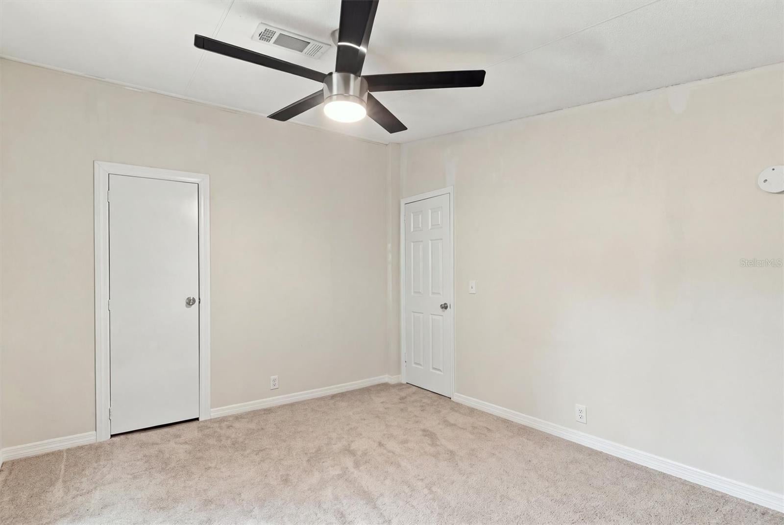 PINEWOOD ESTATES - Residential