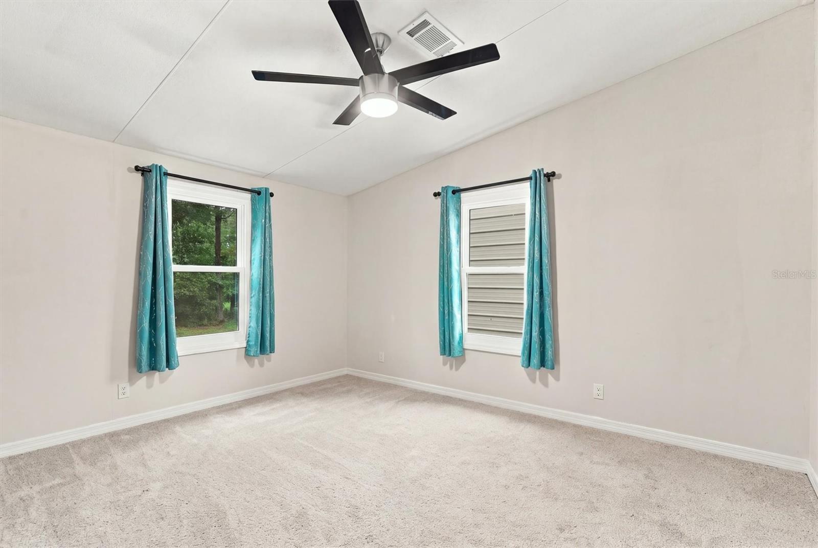 PINEWOOD ESTATES - Residential