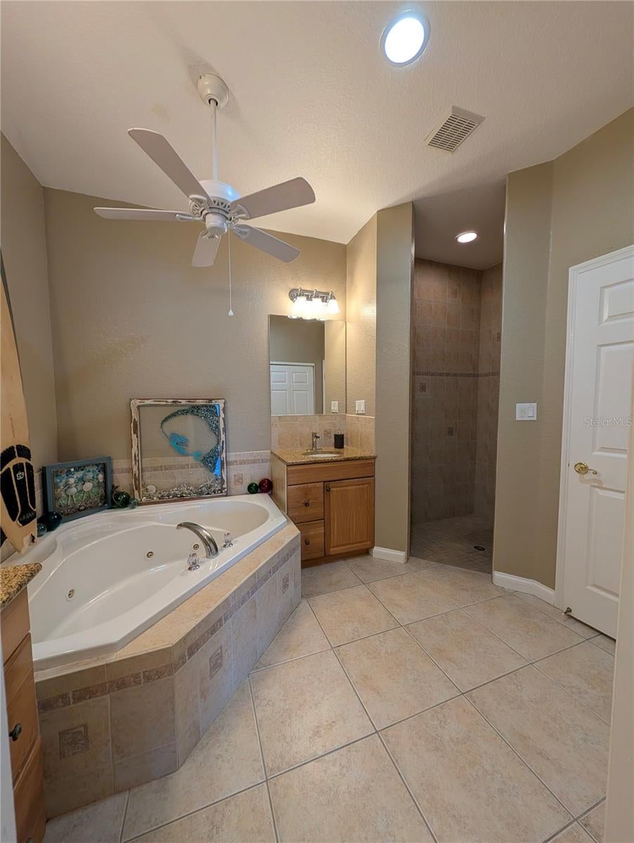 PUNTA GORDA ISLES SEC 23 - Residential