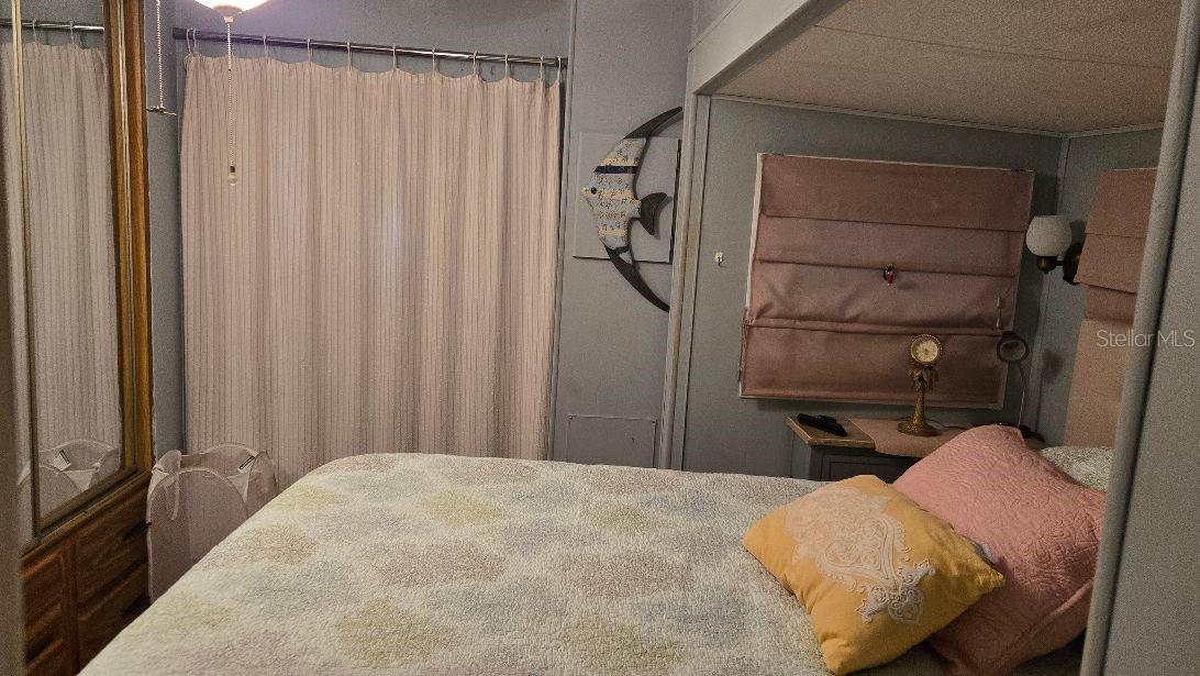 HOLIDAY TRAVEL PARK ENGLEWOOD - Residential