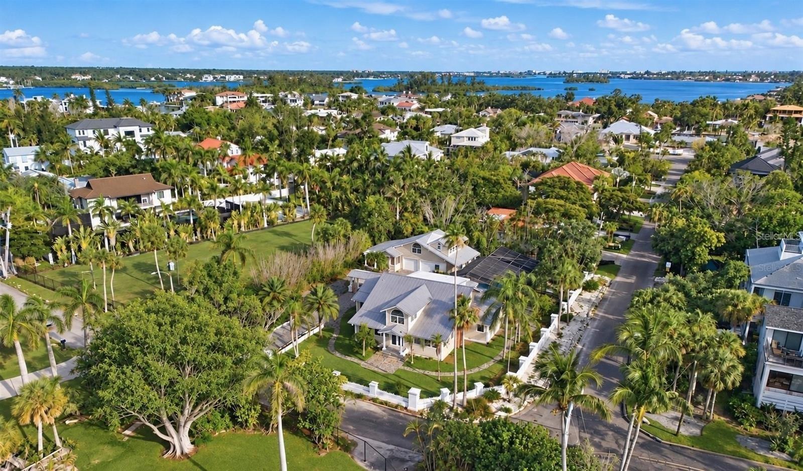 BAY ISLAND - Residential
