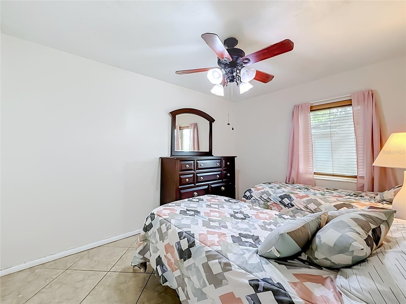 LESLIE ESTATES SEC 11 - Residential