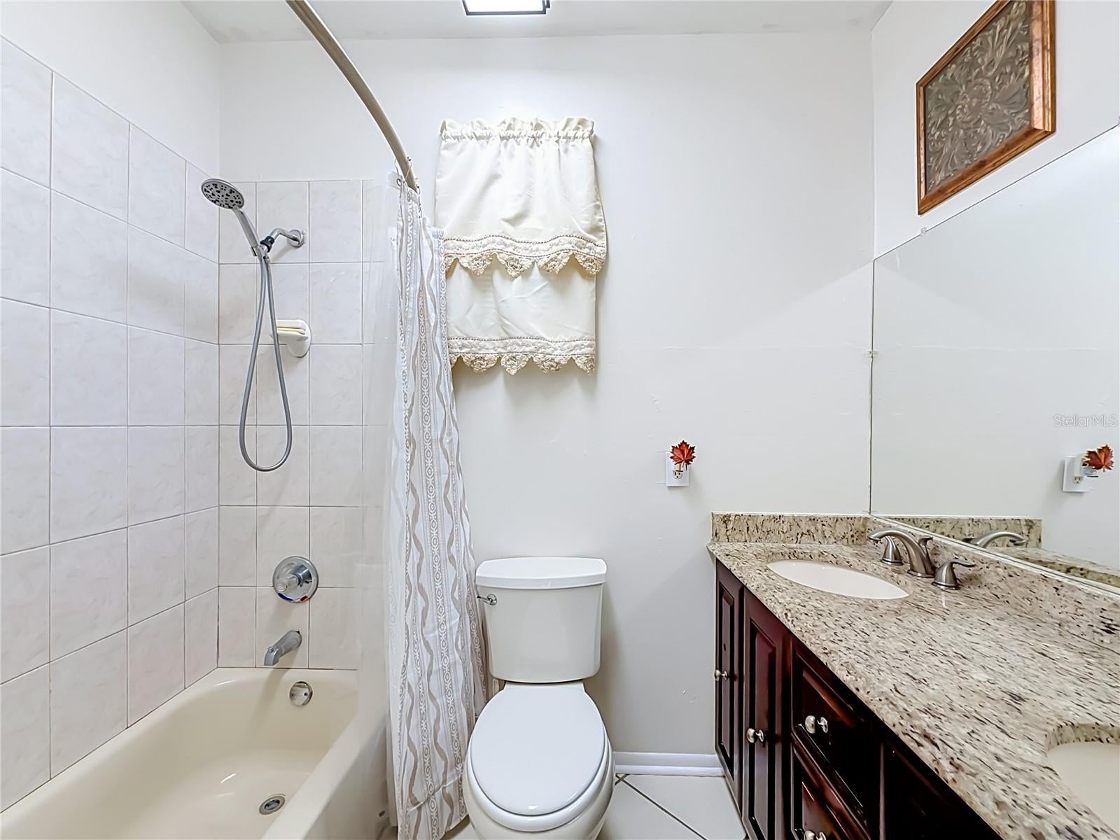 LESLIE ESTATES SEC 11 - Residential
