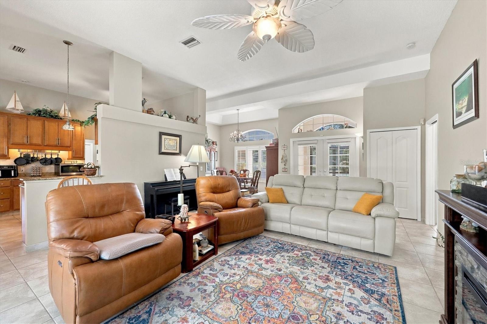 VENICE ACRES UNIT 2 - Residential