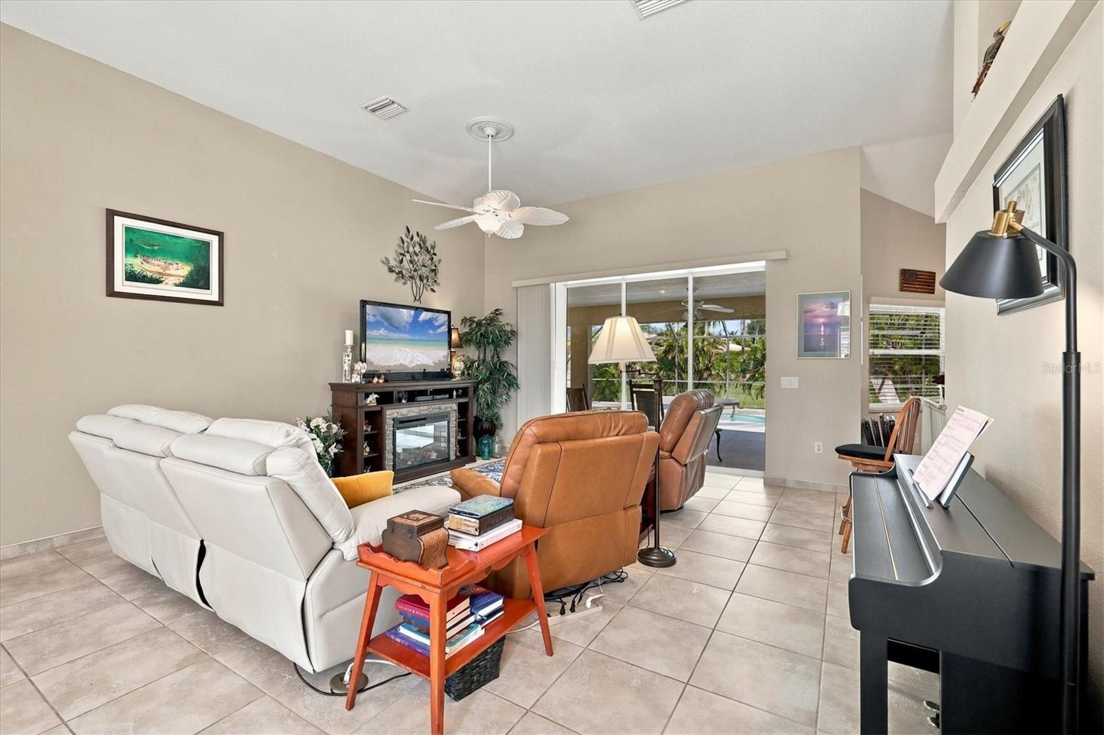 VENICE ACRES UNIT 2 - Residential