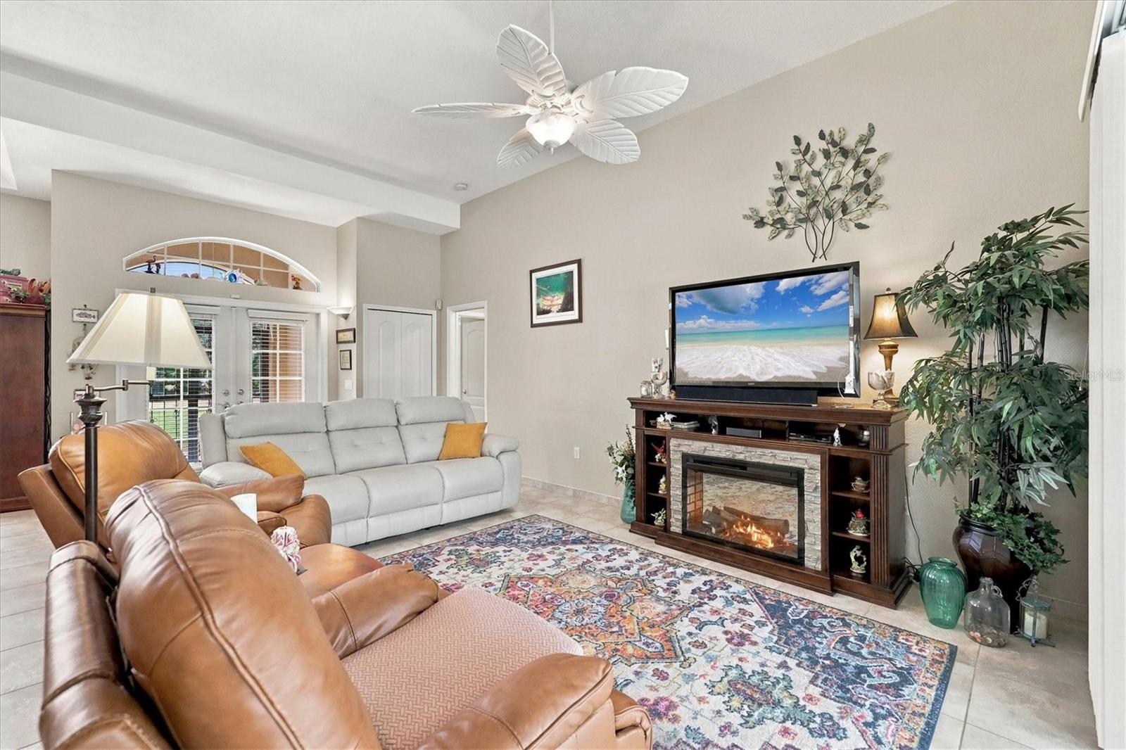 VENICE ACRES UNIT 2 - Residential
