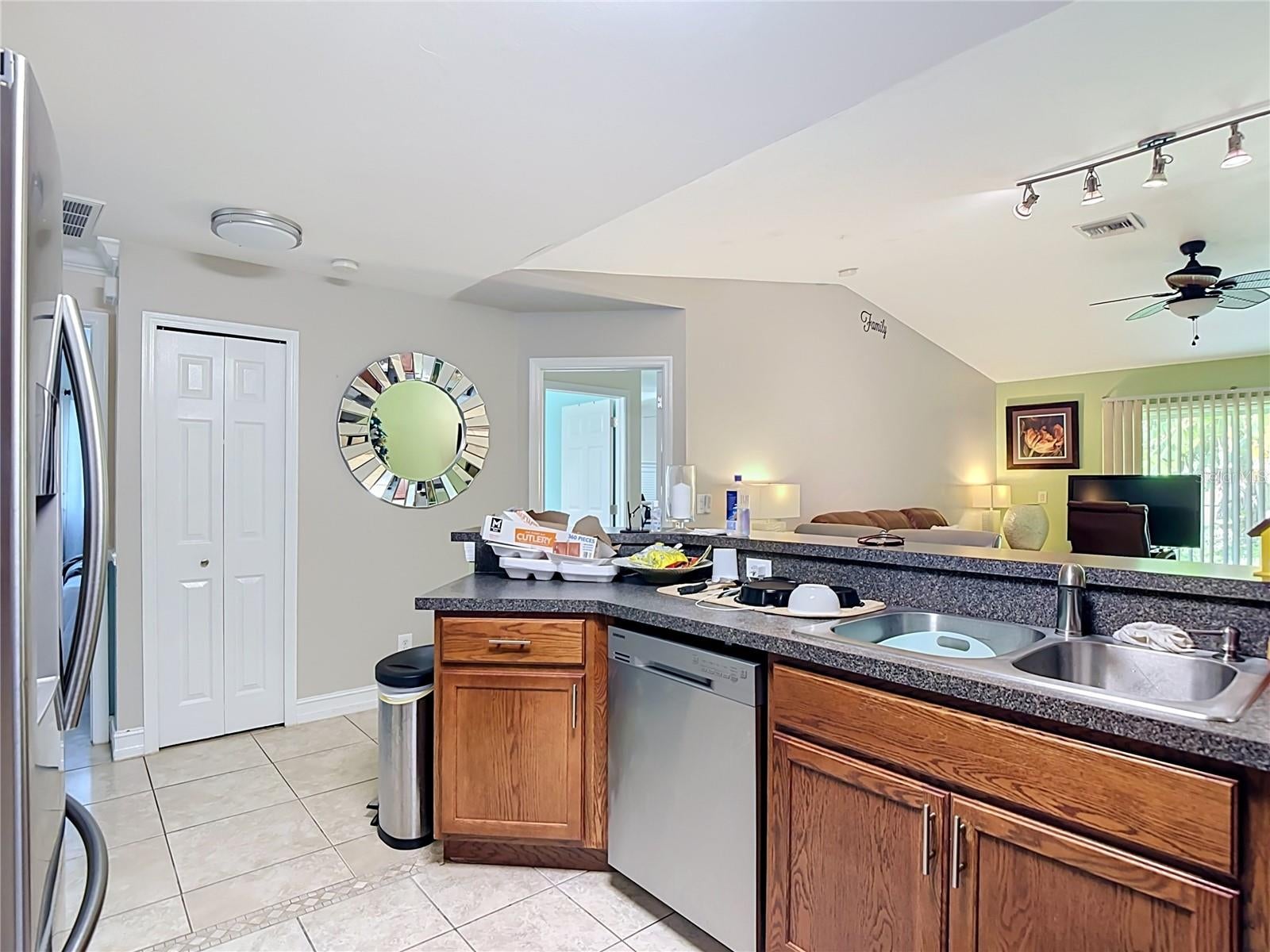 LEHIGH ESTATES - Residential Income