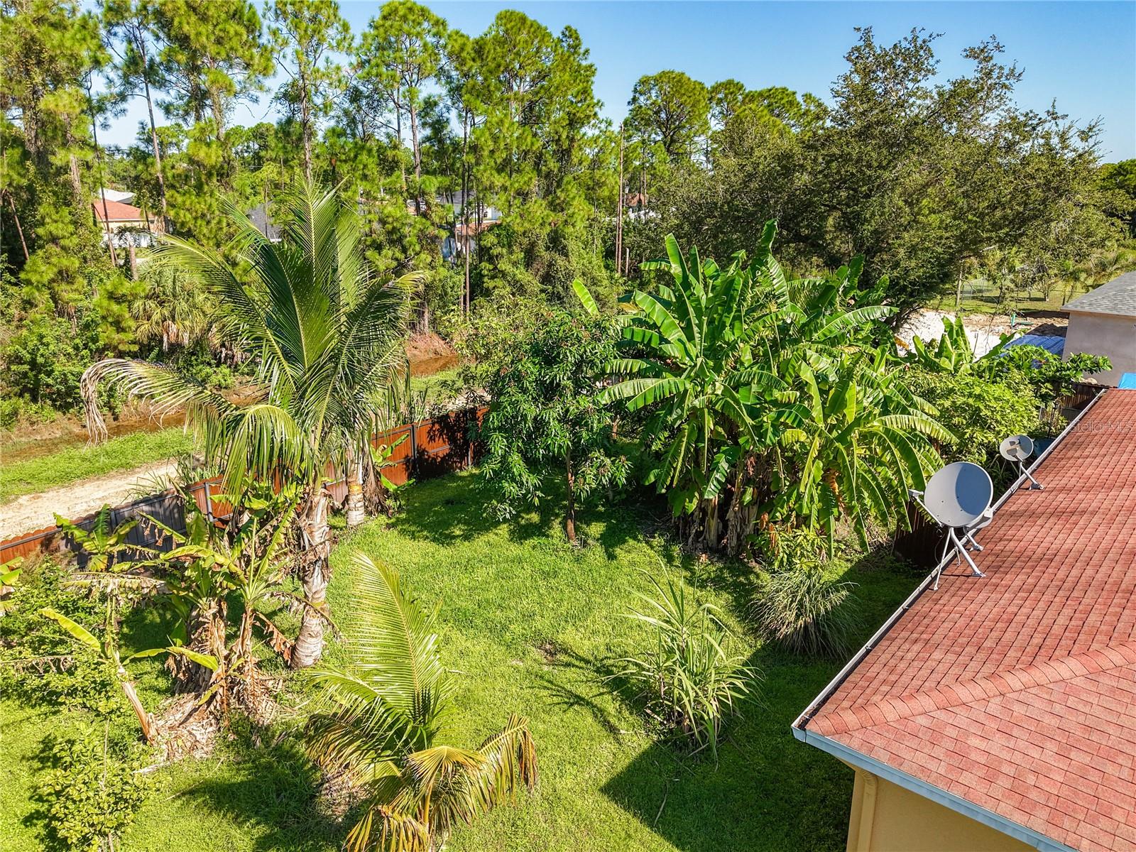 LEHIGH ESTATES - Residential Income