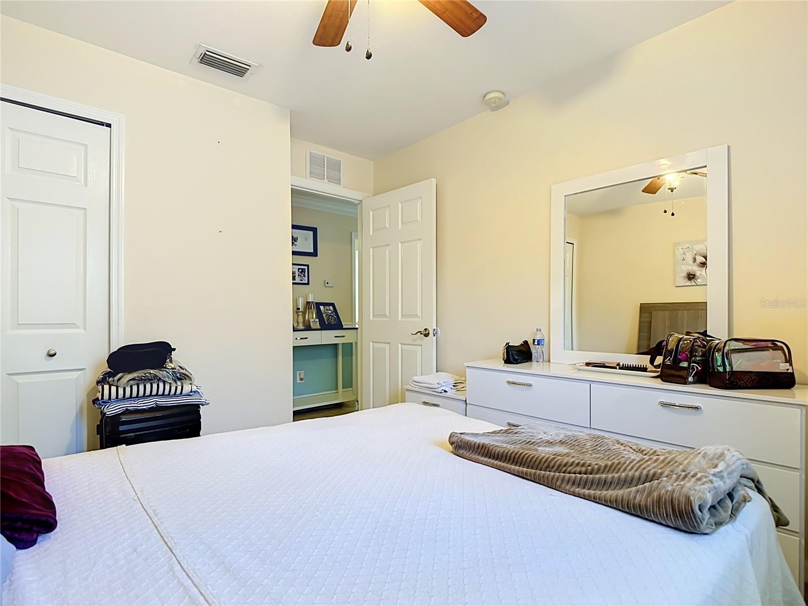 LEHIGH ESTATES - Residential Income