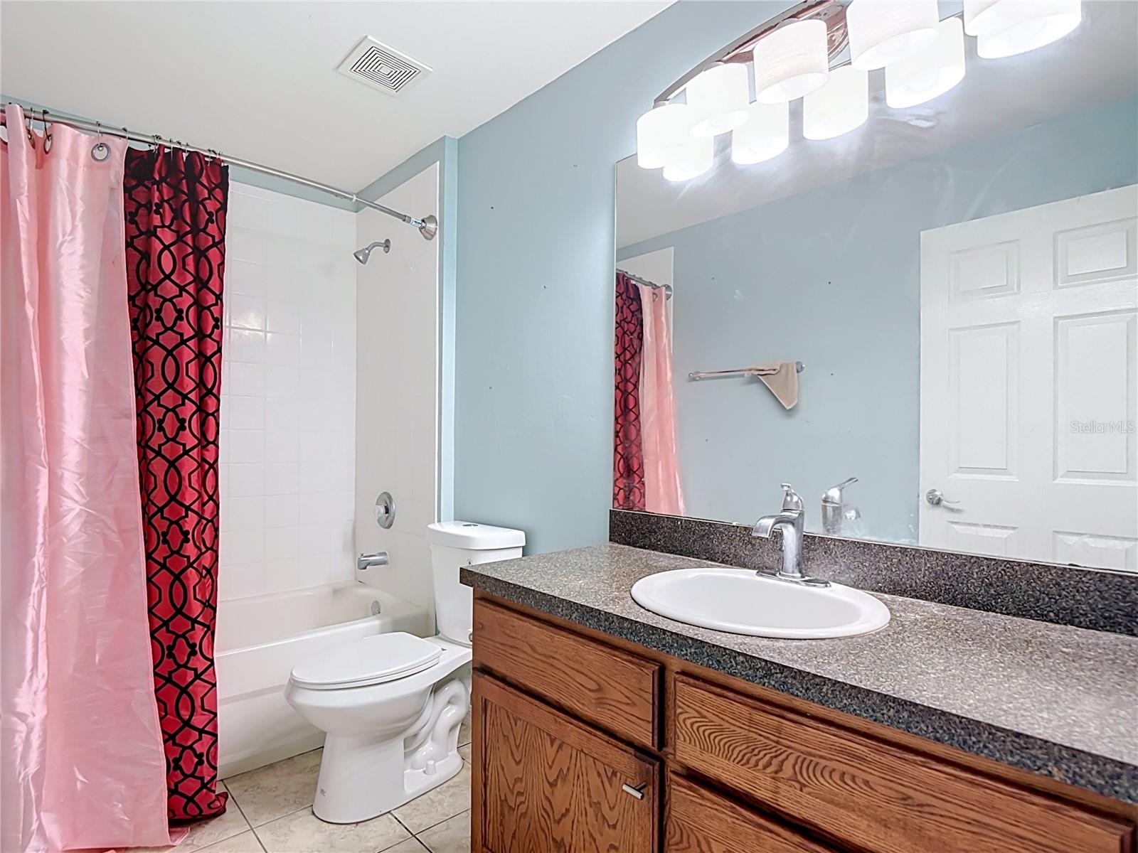 LEHIGH ESTATES - Residential Income