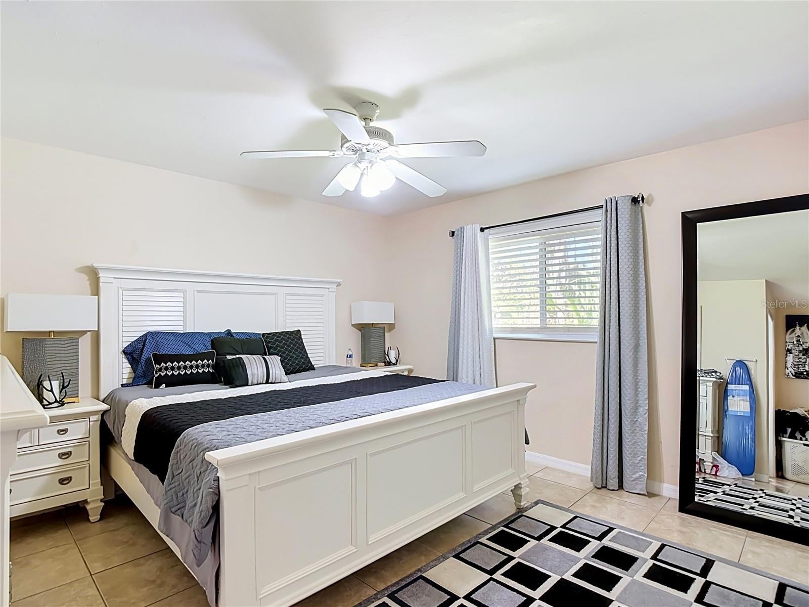 LEHIGH ESTATES - Residential Income