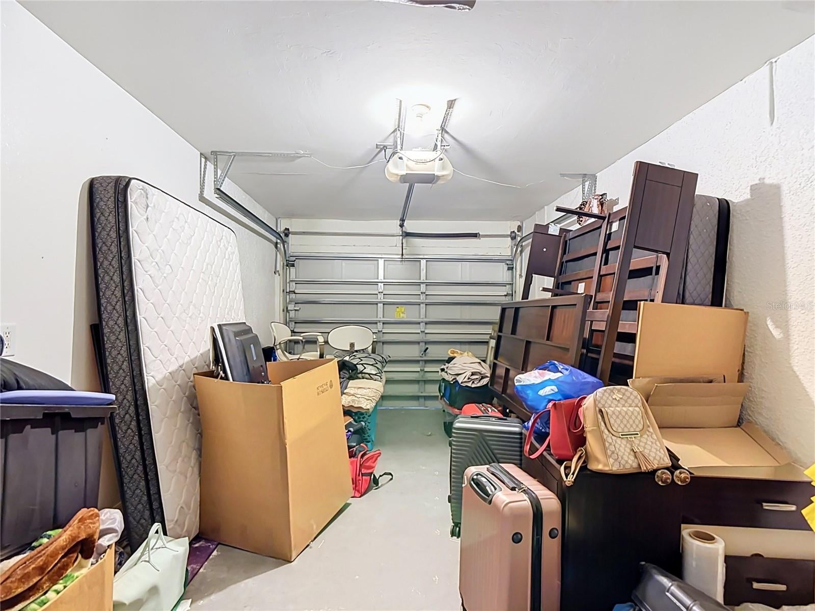 LEHIGH ESTATES - Residential Income