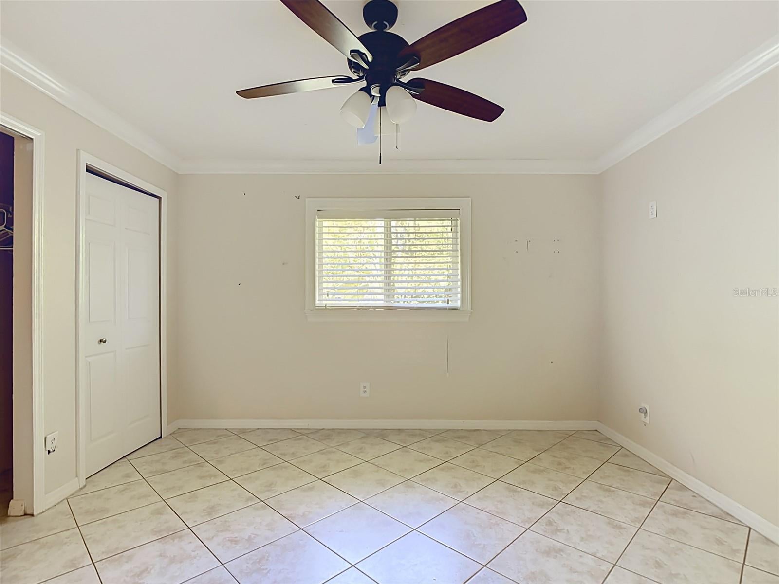 LEHIGH ESTATES - Residential Income