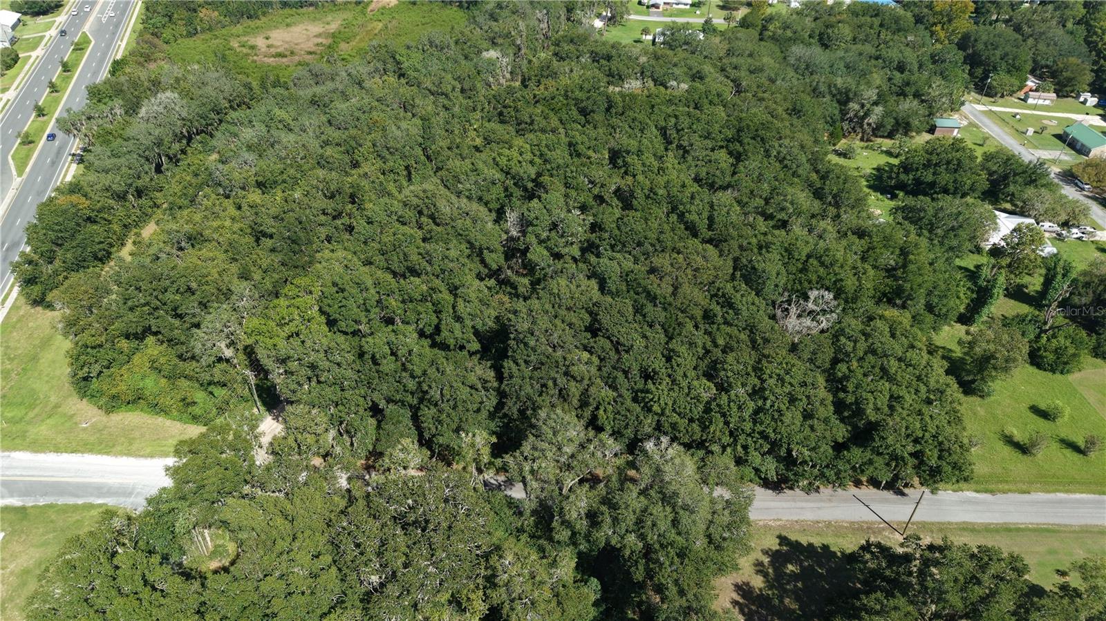 TWIN LAKE GROVE SUB - Land