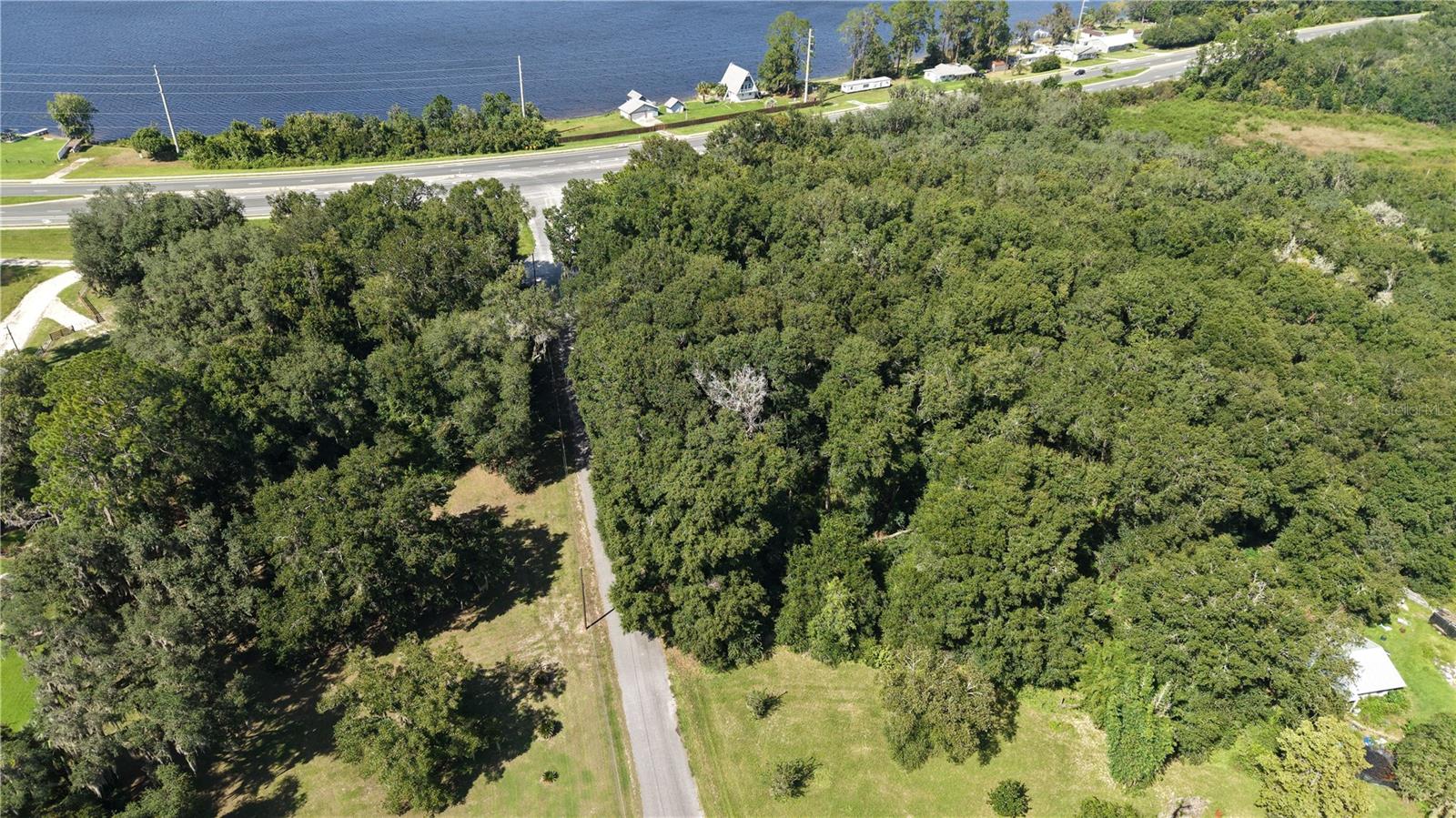TWIN LAKE GROVE SUB - Land