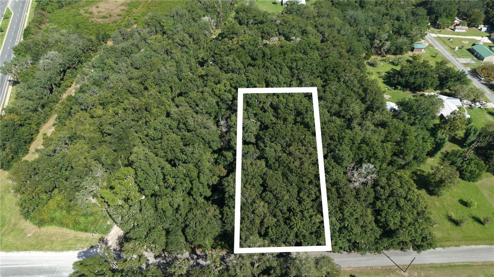 TWIN LAKE GROVE SUB - Land